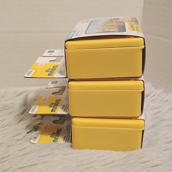 Bundle Of BNIB Micro Minions Figures Playsets - Picture 9 of 9